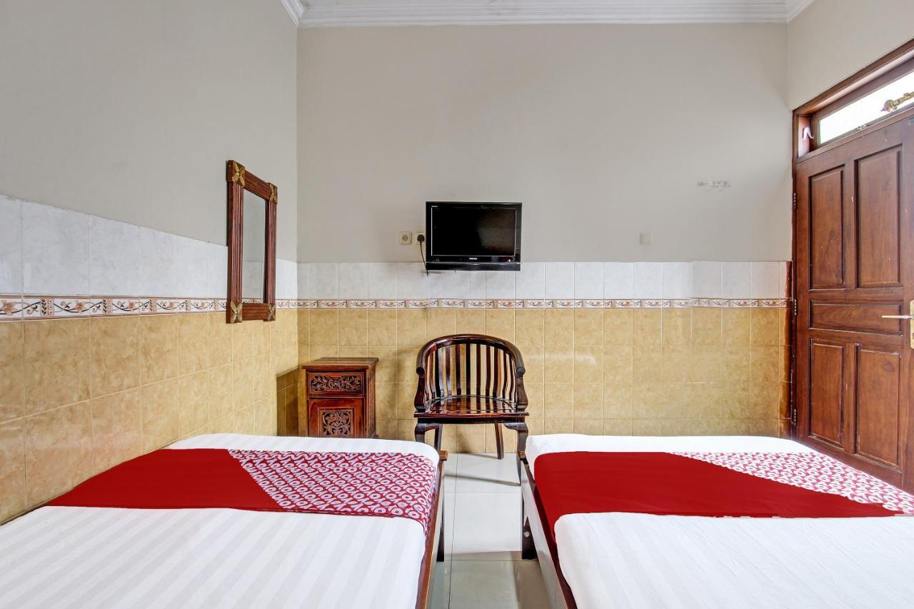 Oyo 91785 Hotel Srikandi Kalasan Tanjungtirto Eksteriør billede